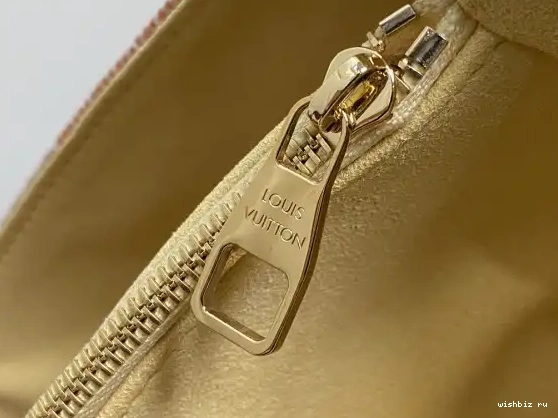 WIS POCHETTE VUITTON METIS LOUIS WEST EAST 0513